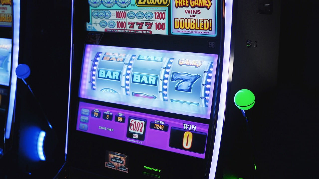 Riwayat hasil permainan roulette Riwayat hasil putaran roulette dengan nomor pemenang dan waktu permainan